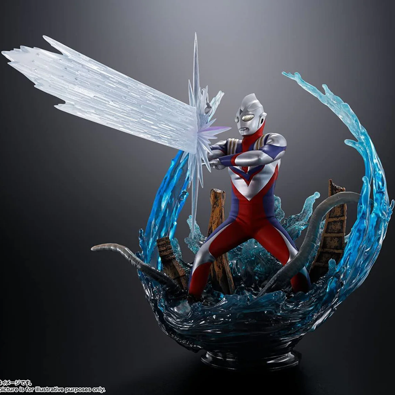 Ultraman Tiga Multi Type Estatua