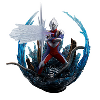 Ultraman Tiga Multi Type Estatua