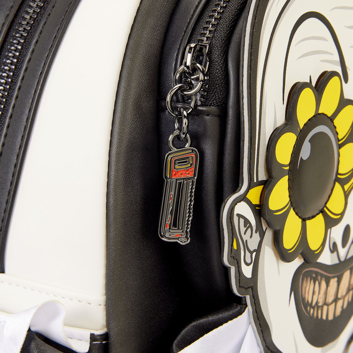 Loungefly Terrifier Exclusive Art the Clown Glow Cosplay Mini Backpack - EPIKKO Accesorios