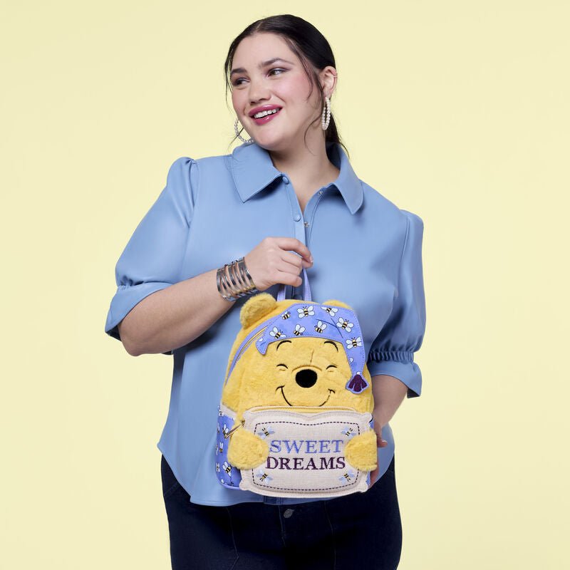 Loungefly Winnie the Pooh Exclusive Classic Bedtime Plush Cosplay Mini Backpack - EPIKKO Accesorios